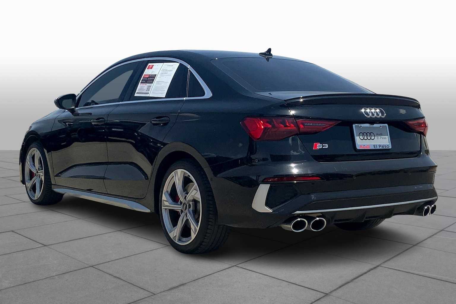 Vehicle image 6 of 33
