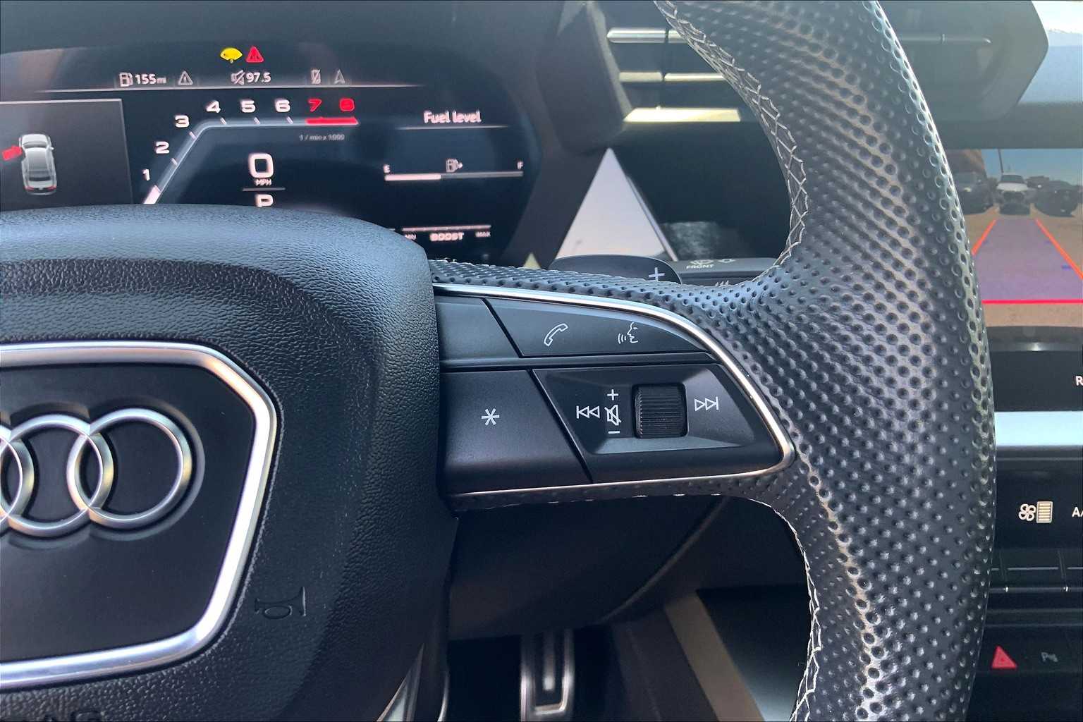 Vehicle image 33 of 33