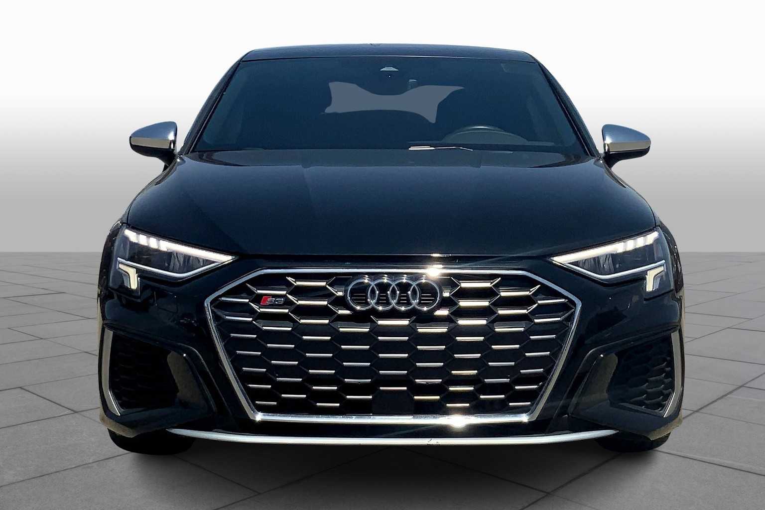 Vehicle image 2 of 33
