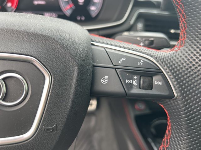 Vehicle image 26 of 42