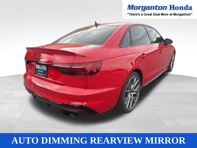 Vehicle image 10 of 42