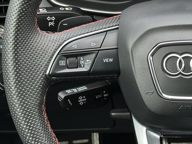 Vehicle image 16 of 43
