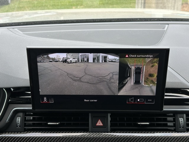 Vehicle image 22 of 43