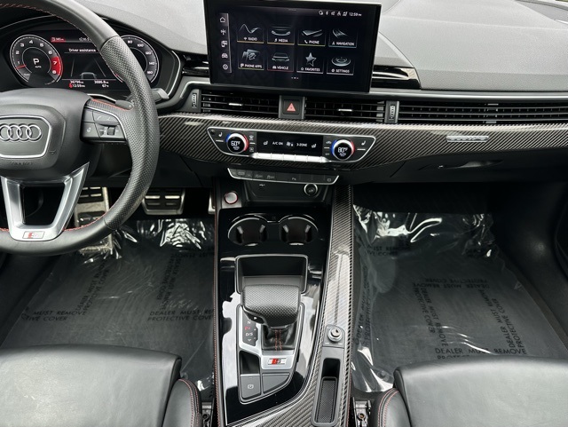 Vehicle image 6 of 43