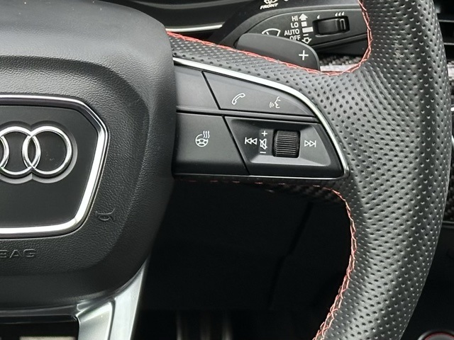 Vehicle image 17 of 43
