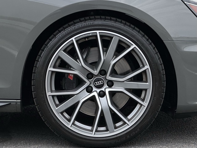 Vehicle image 42 of 43