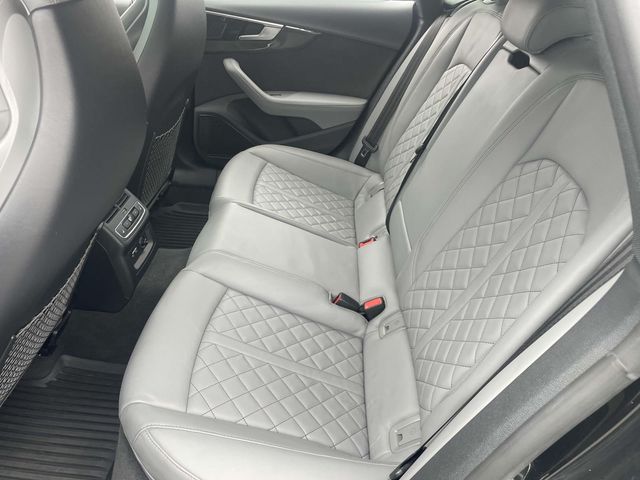 Vehicle image 15 of 35