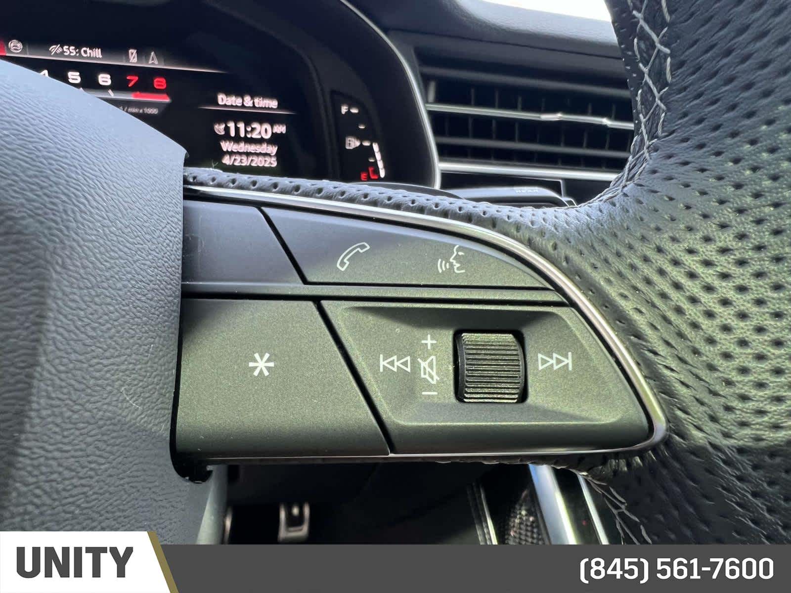 Vehicle image 33 of 39