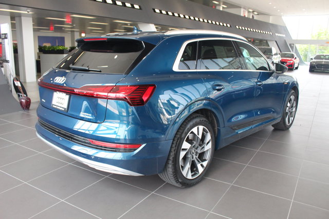 Vehicle image 5 of 31