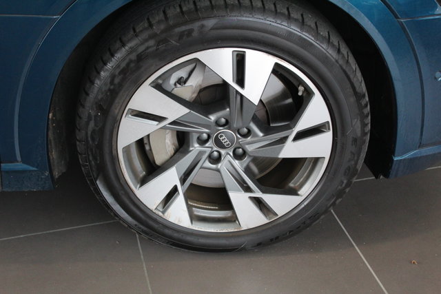 Vehicle image 12 of 31