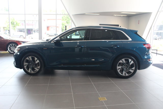 Vehicle image 7 of 31