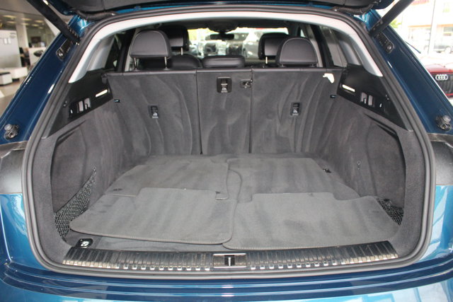 Vehicle image 9 of 31