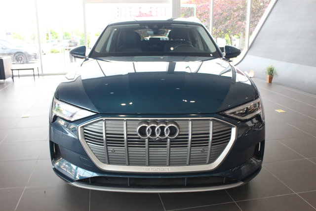 Vehicle image 2 of 31