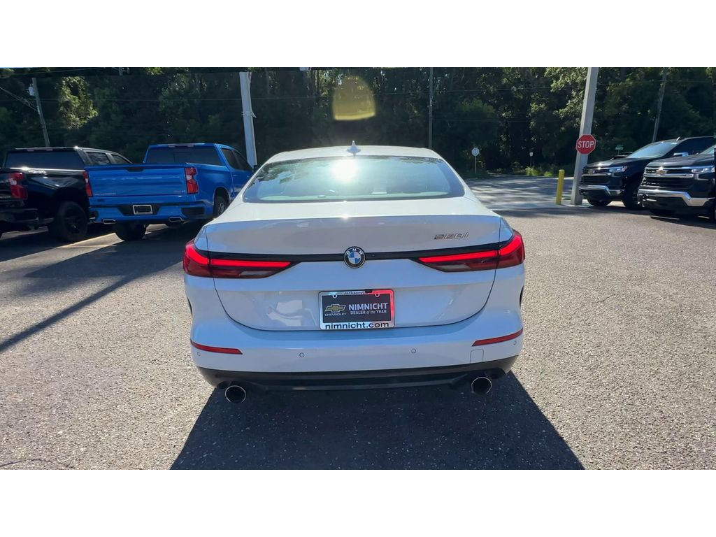Vehicle image 12 of 29