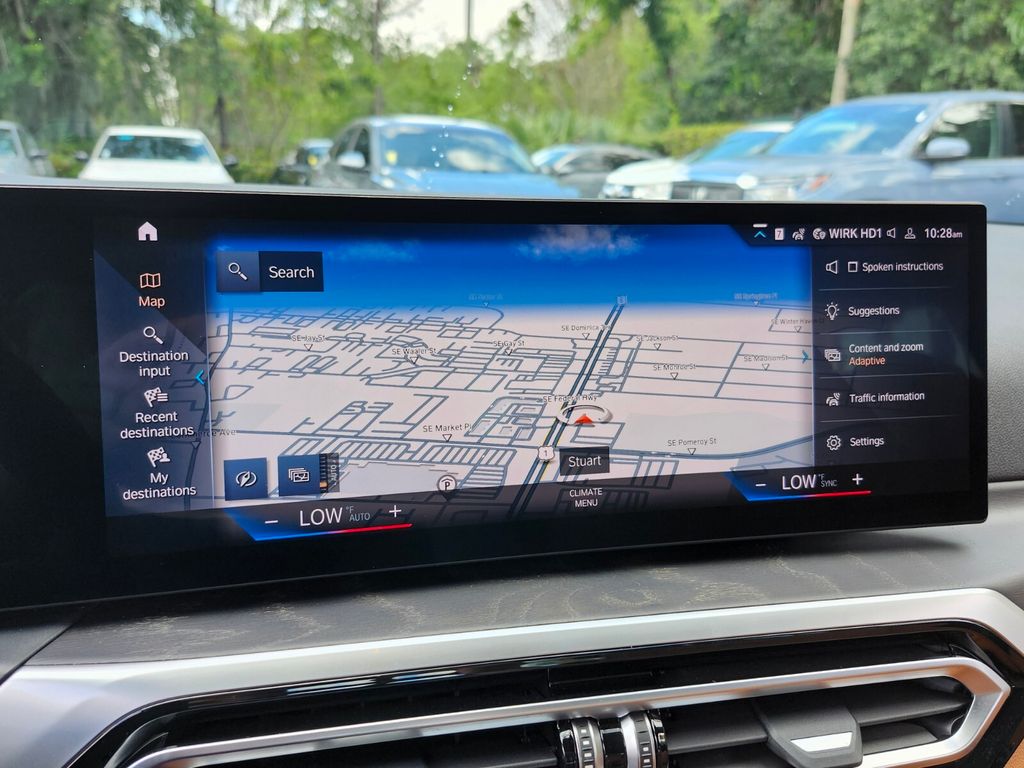 Vehicle image 22 of 34
