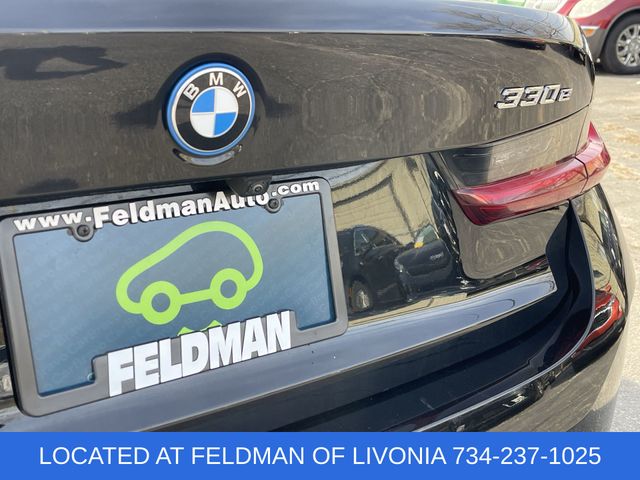 2023 BMW 3 Series 330e xDrive Image 34 of 35