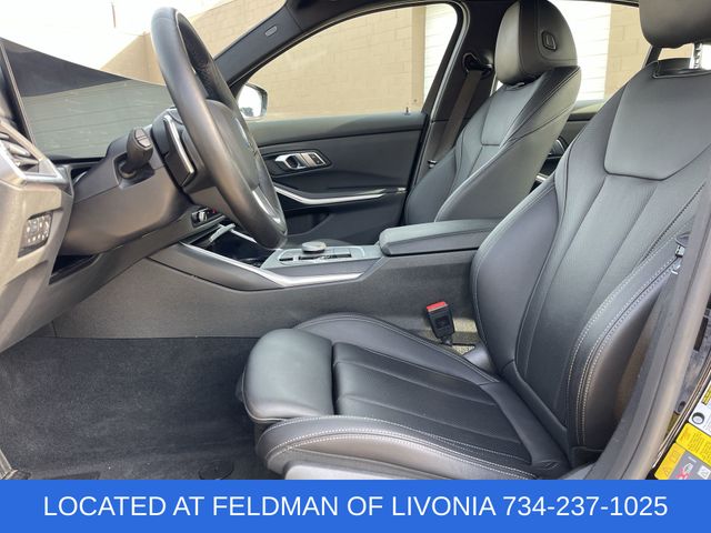 2023 BMW 3 Series 330e xDrive Image 16 of 35