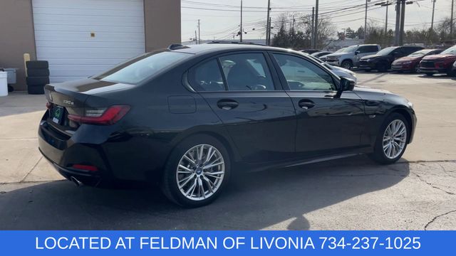 2023 BMW 3 Series 330e xDrive Image 6 of 35