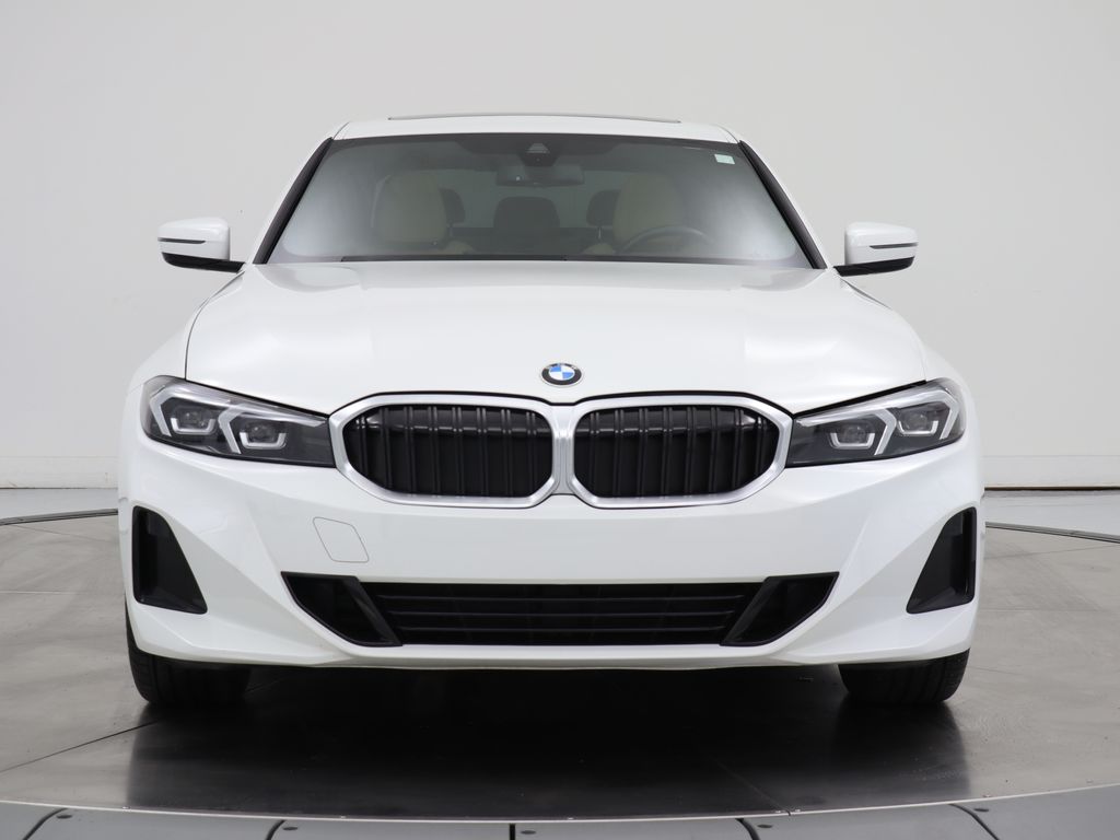 2023 BMW 3 Series 330i Image 2 of 45