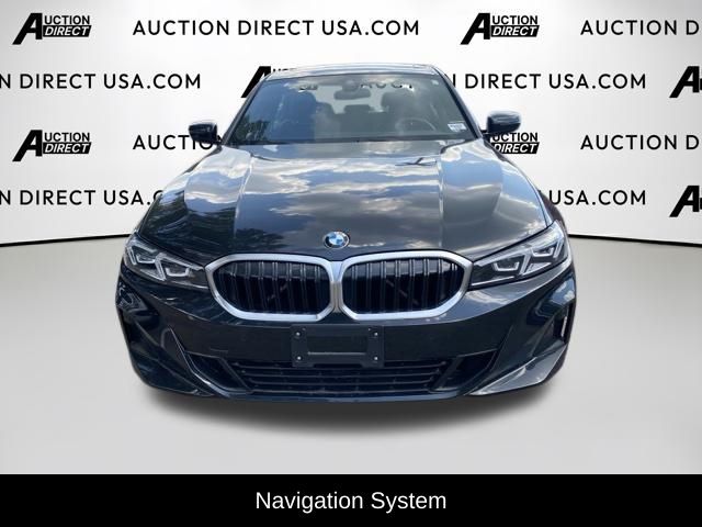 2023 BMW 3 Series 330i xDrive Image 2 of 32