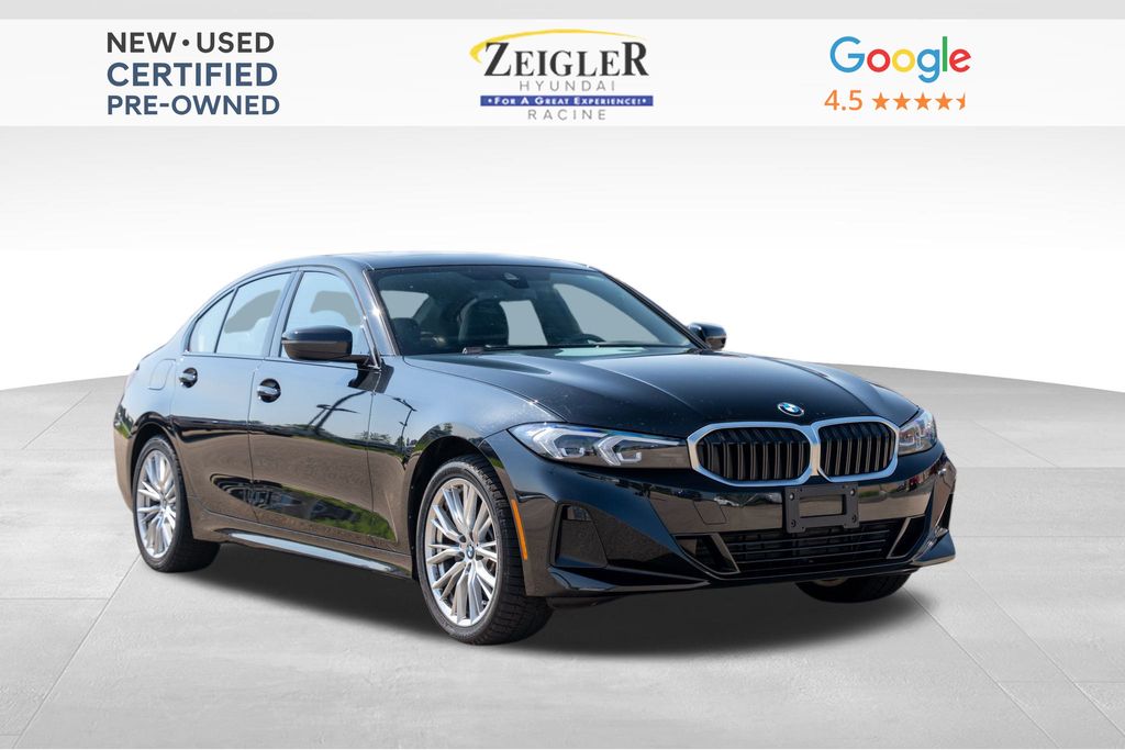 Vehicle image 4 of 42