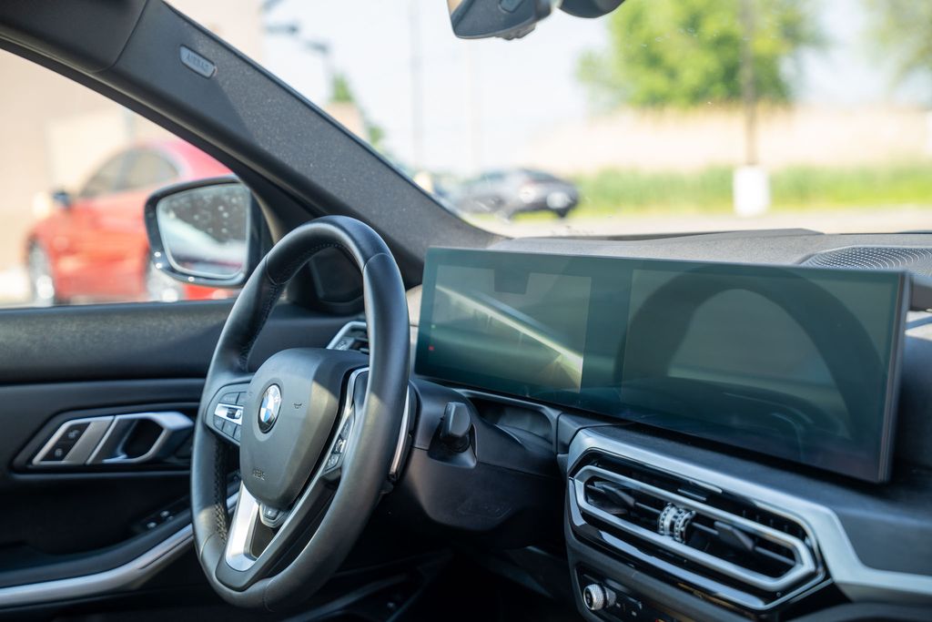 Vehicle image 12 of 42