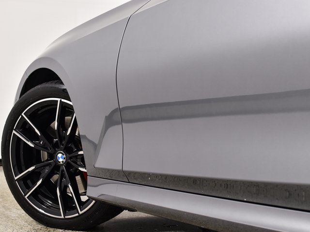 Vehicle image 11 of 41