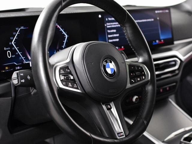 Vehicle image 18 of 41
