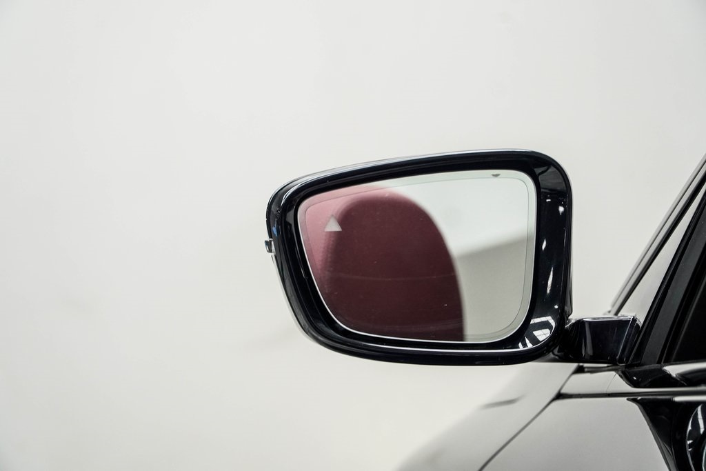 Vehicle image 15 of 43