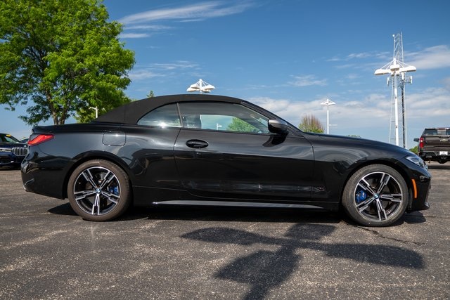 Vehicle image 5 of 33