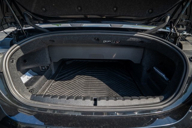 Vehicle image 11 of 33