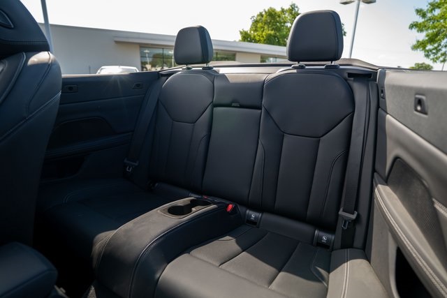 Vehicle image 13 of 33