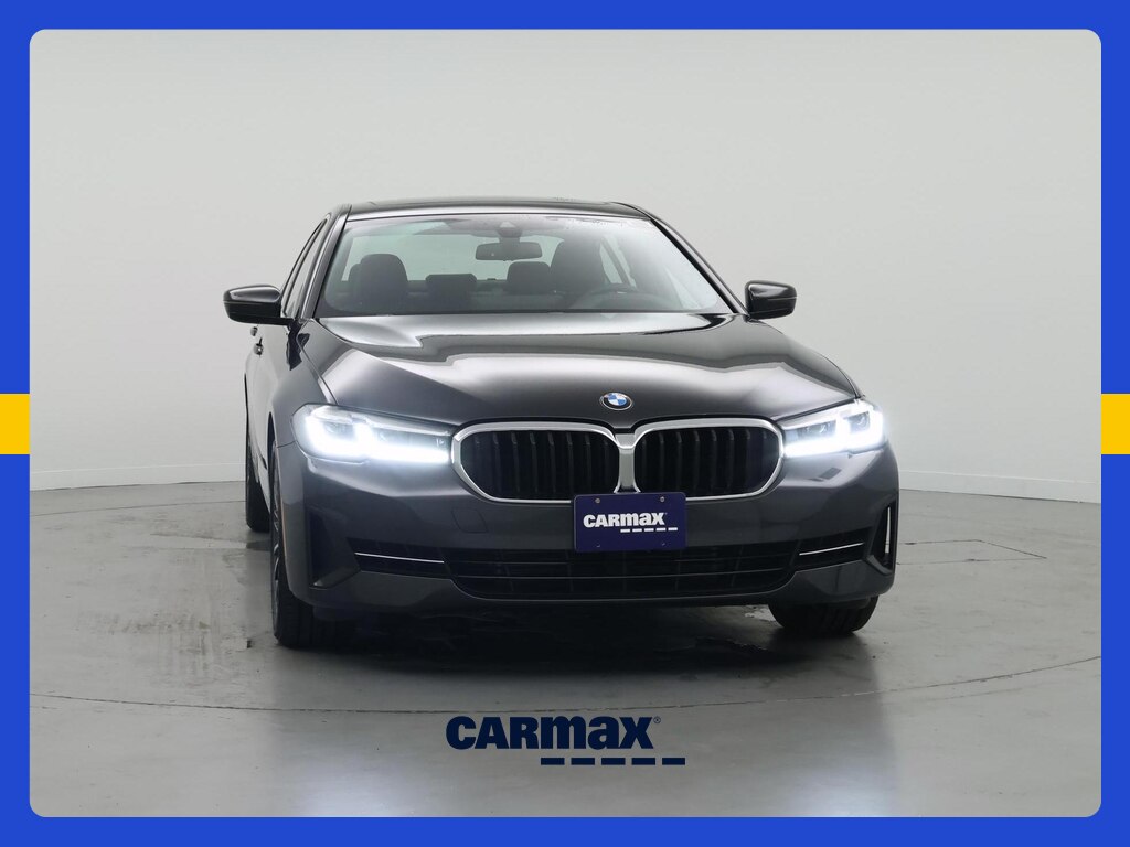 2023 BMW 5 Series 540i xDrive Image 2 of 21