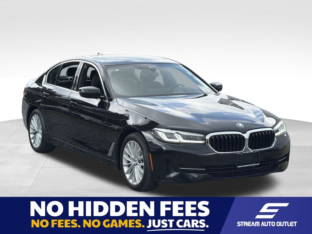 2023 BMW 5 Series 530i xDrive Image 3 of 40