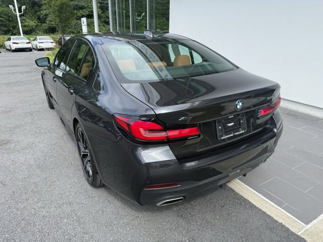 Vehicle image 7 of 15
