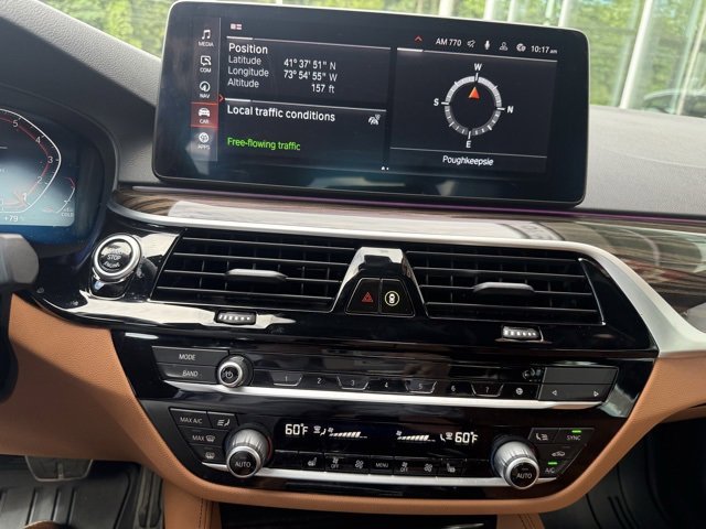 Vehicle image 14 of 15