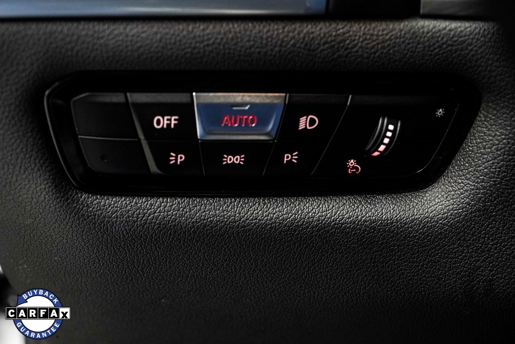 Vehicle image 43 of 45