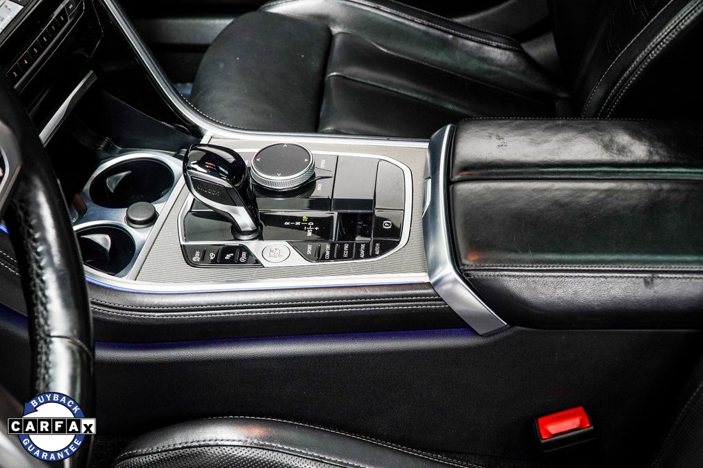 Vehicle image 32 of 45