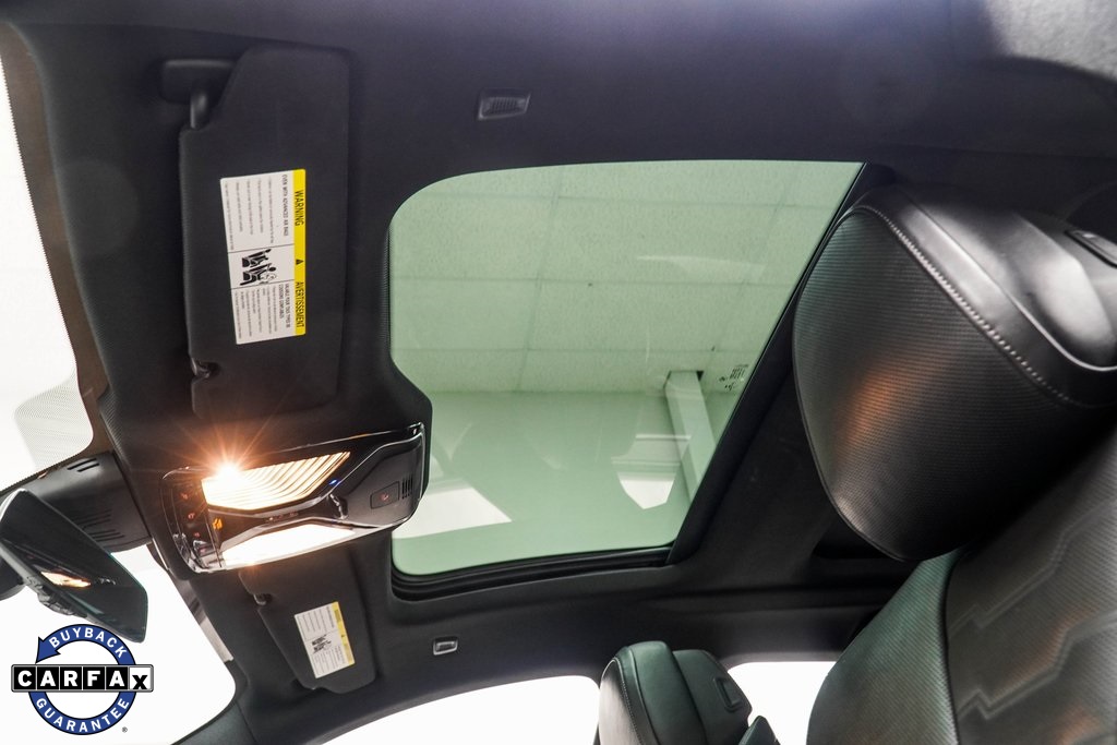 Vehicle image 16 of 45