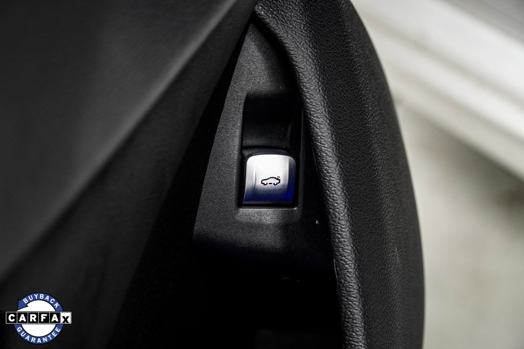 Vehicle image 36 of 45