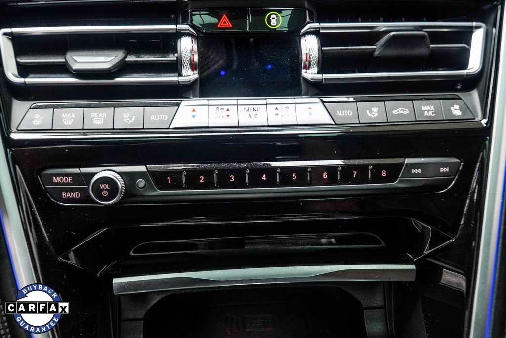 Vehicle image 41 of 45