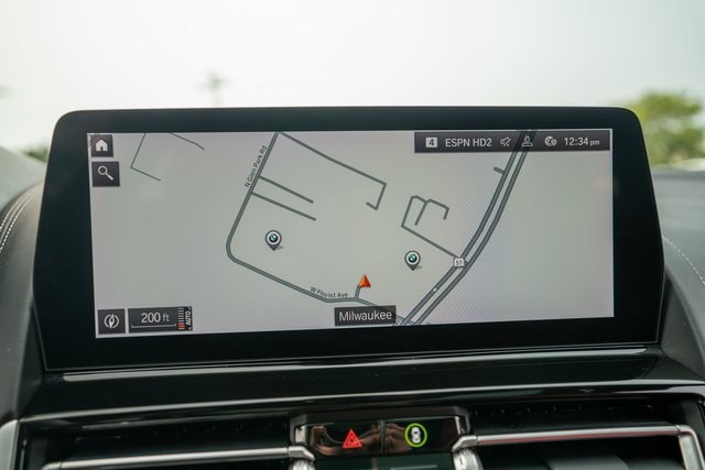 Vehicle image 21 of 37