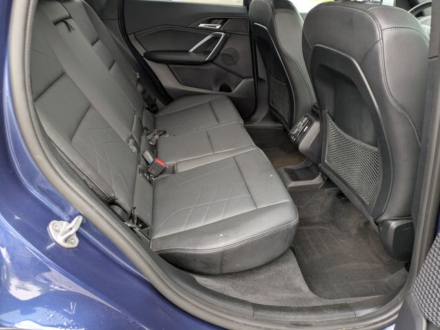 Vehicle image 13 of 36
