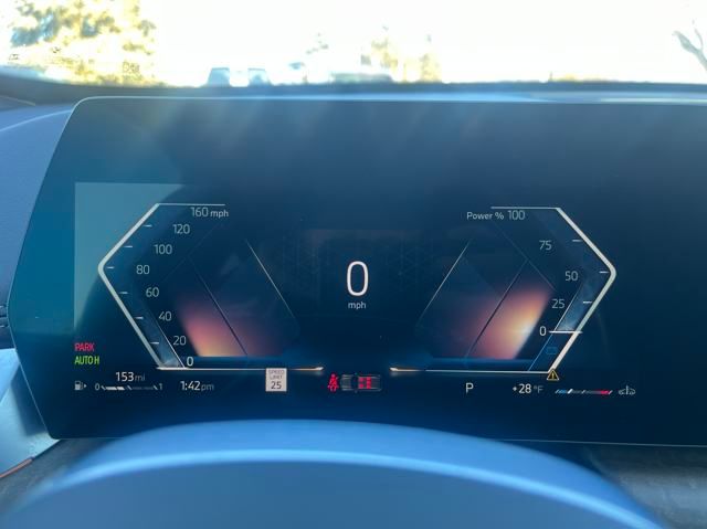 Vehicle image 13 of 23