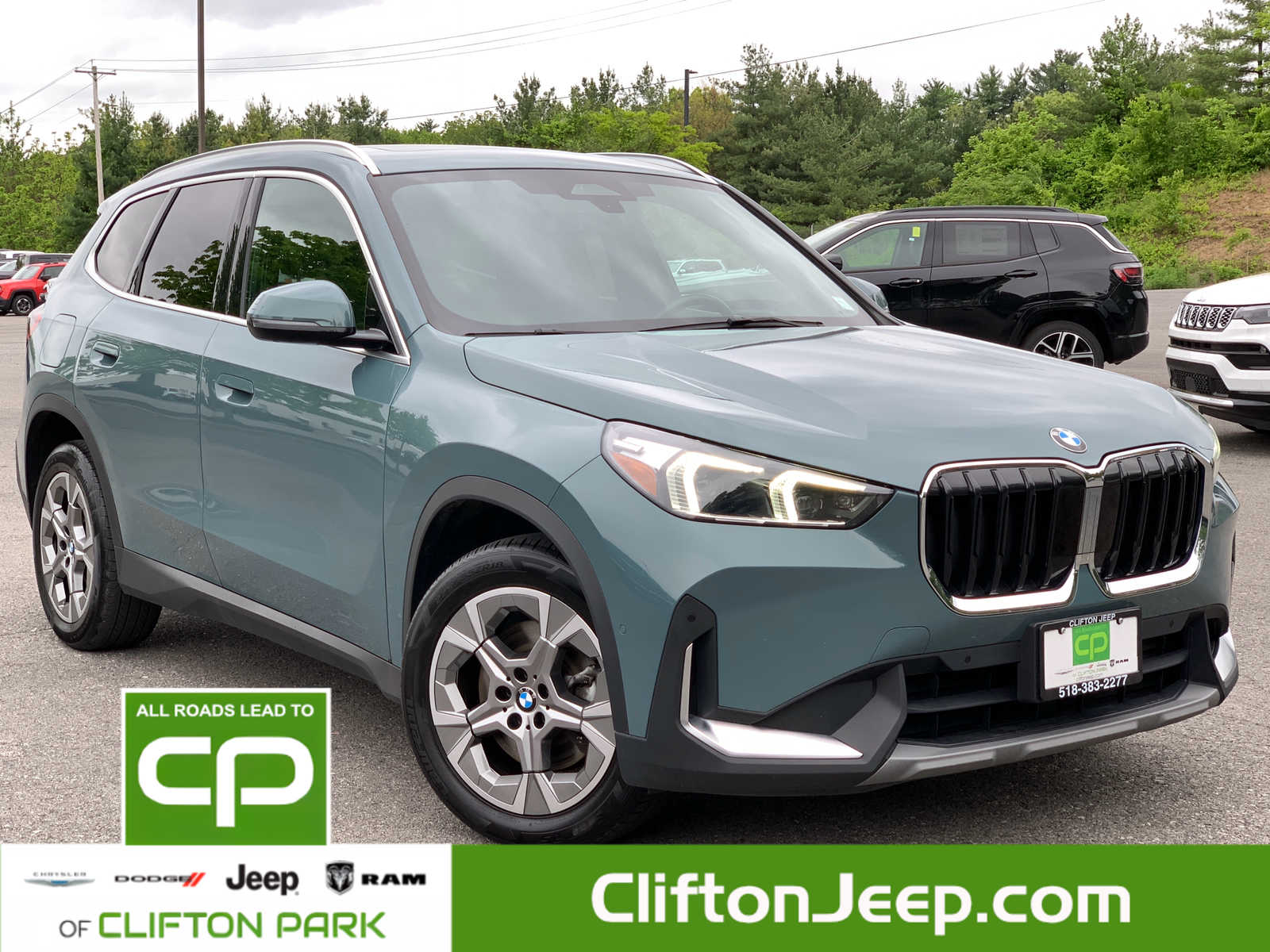Vehicle image 4 of 36