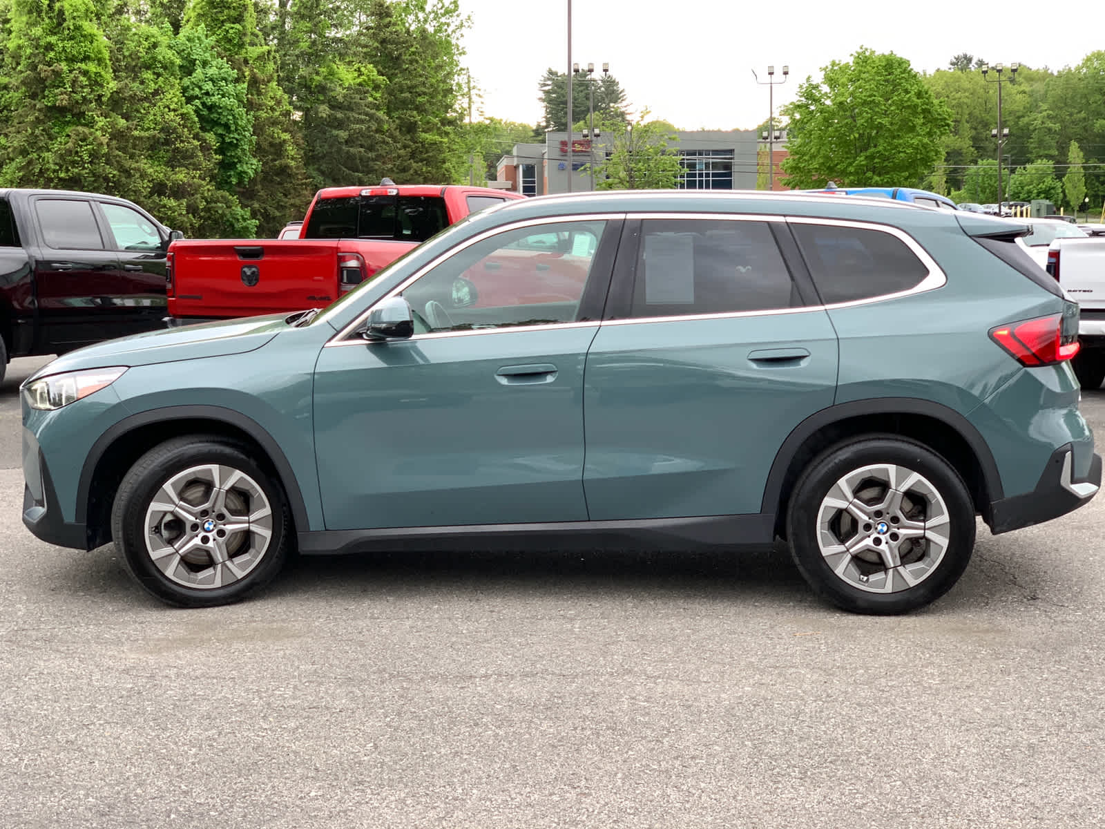 Vehicle image 9 of 36