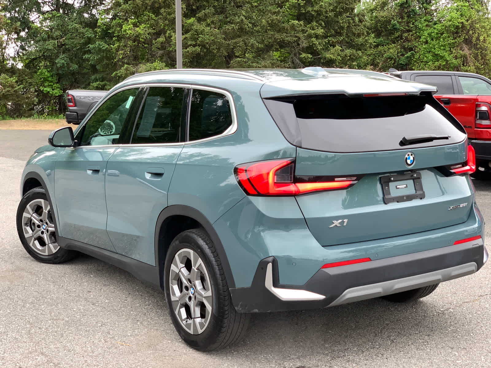 Vehicle image 8 of 36