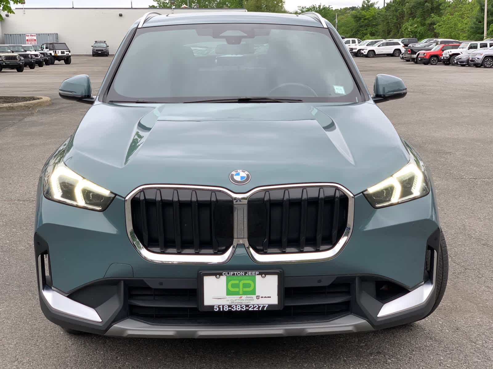 Vehicle image 2 of 36