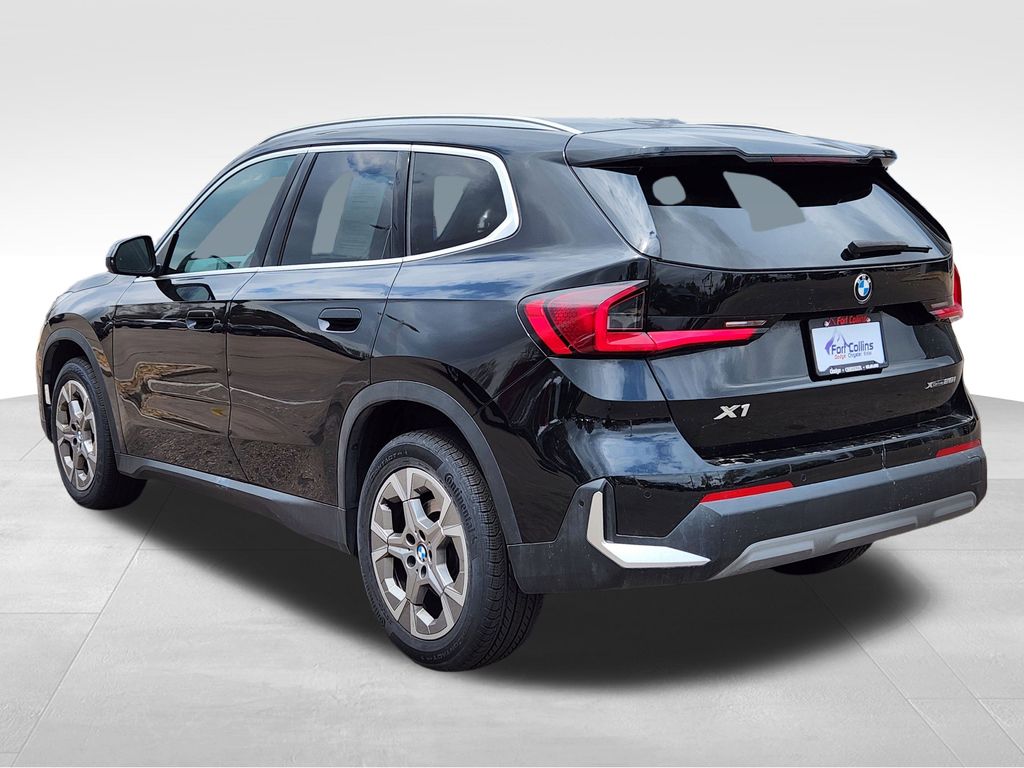 Vehicle image 6 of 34