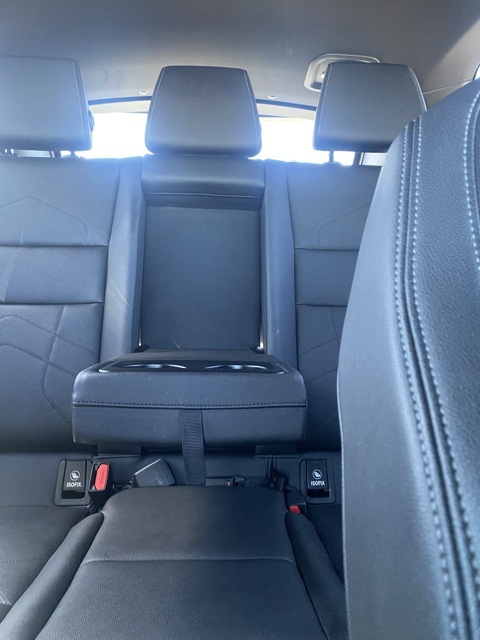 Vehicle image 13 of 33